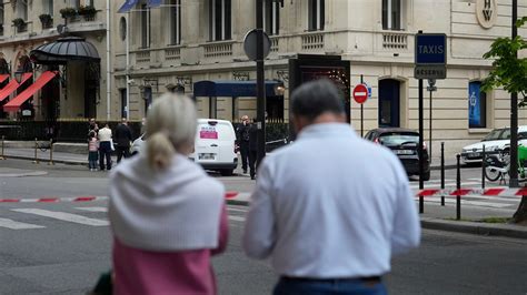 Armed robbers hit luxury store in Paris reported to be 'Jeweler to 